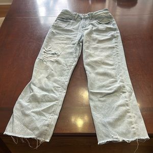 Women’s high rise crop jeans size 1/25